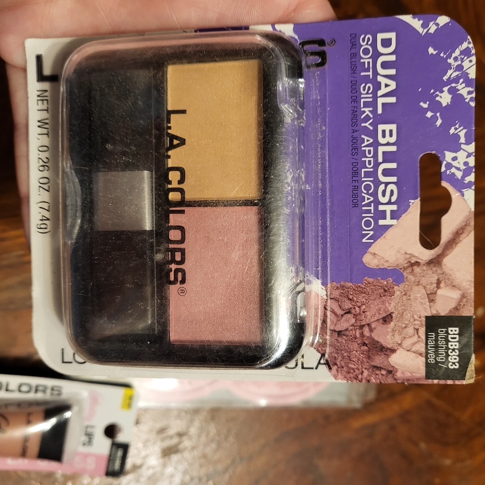 Make up bundle - Picture 2 of 7